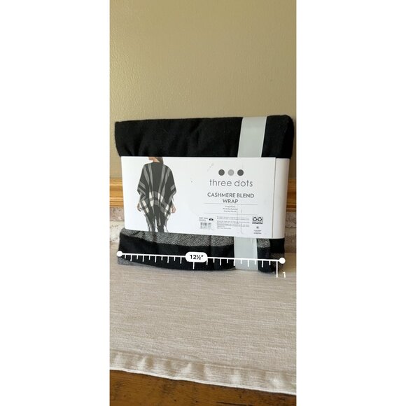 Three Dots Cashmere Blend Wrap Shawl One Size Black White Plaid - Picture 13 of 13